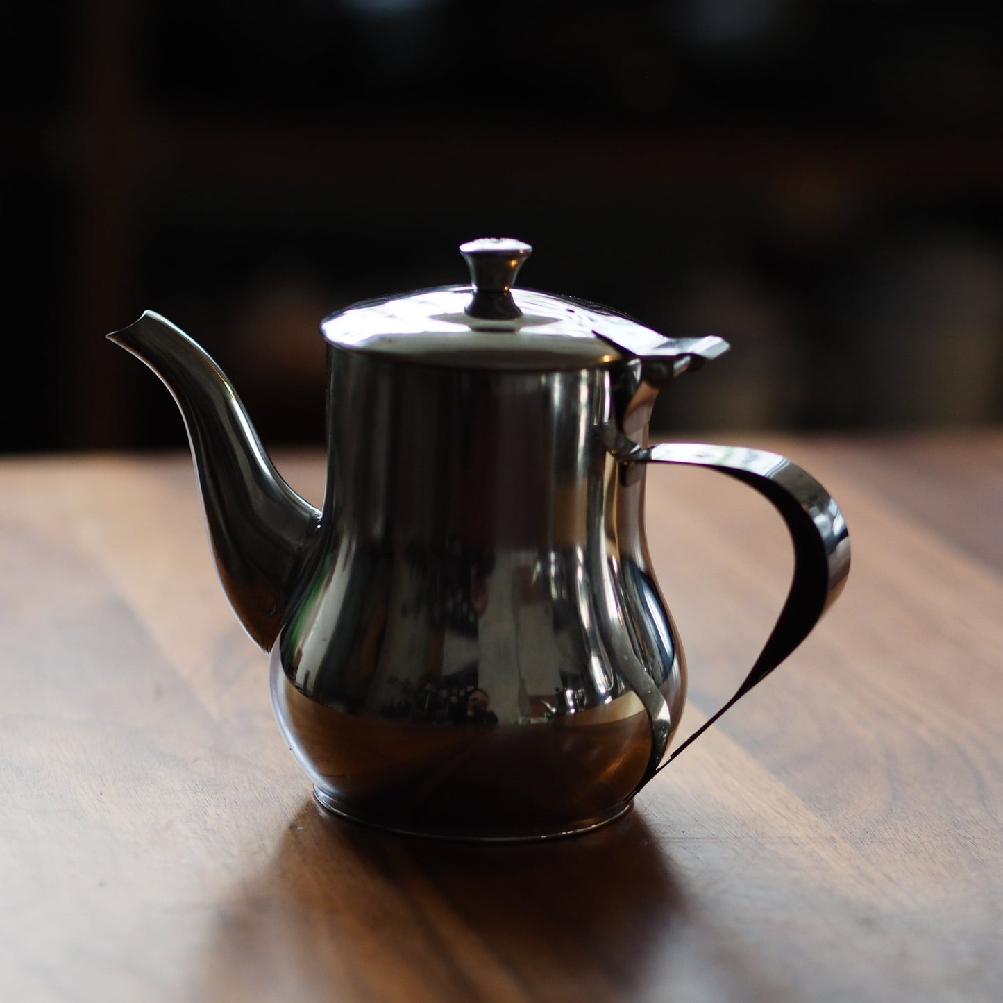 香港 レトロなステンレスポット