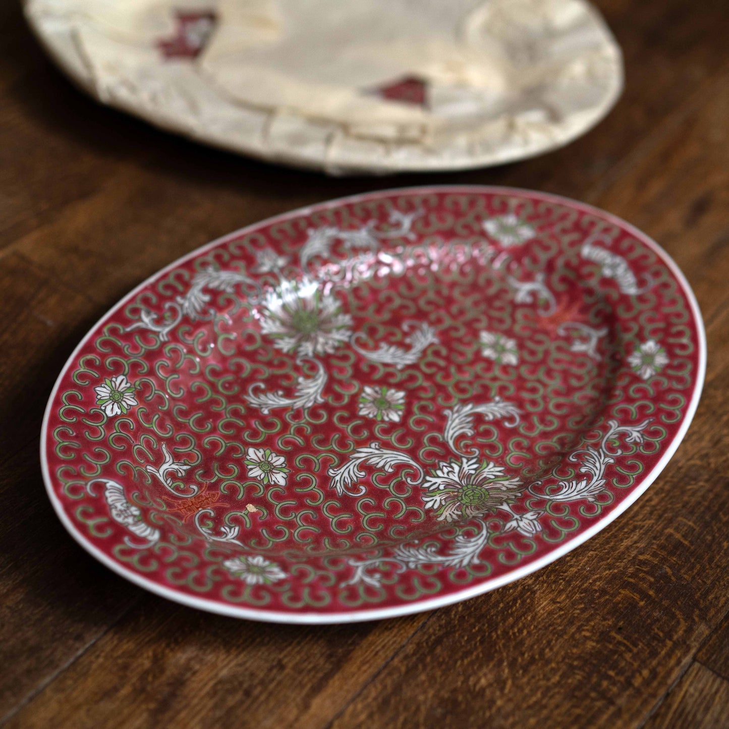 朱赤のオーバル皿26センチ 景徳鎮