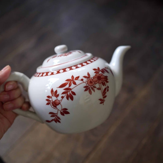 ペニンシュラ コーラルのティーポット