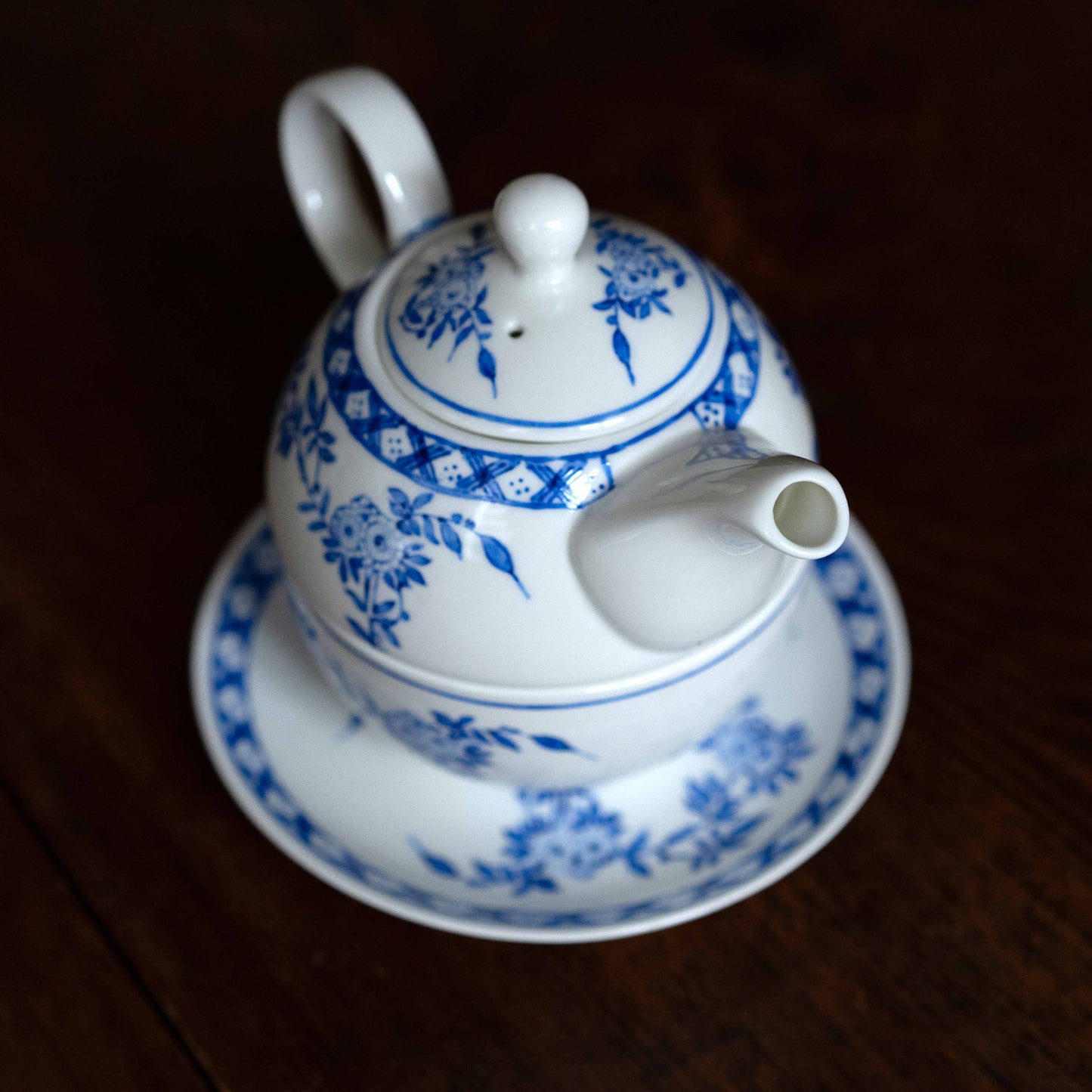 『手描きのティーフォーワン』ペニンシュラ