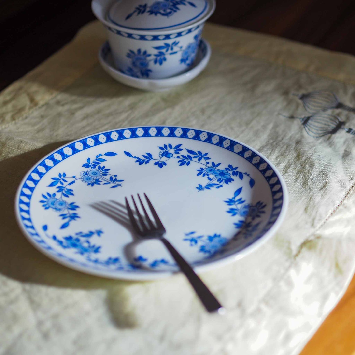 『ラウンドプレート』ペニンシュラ