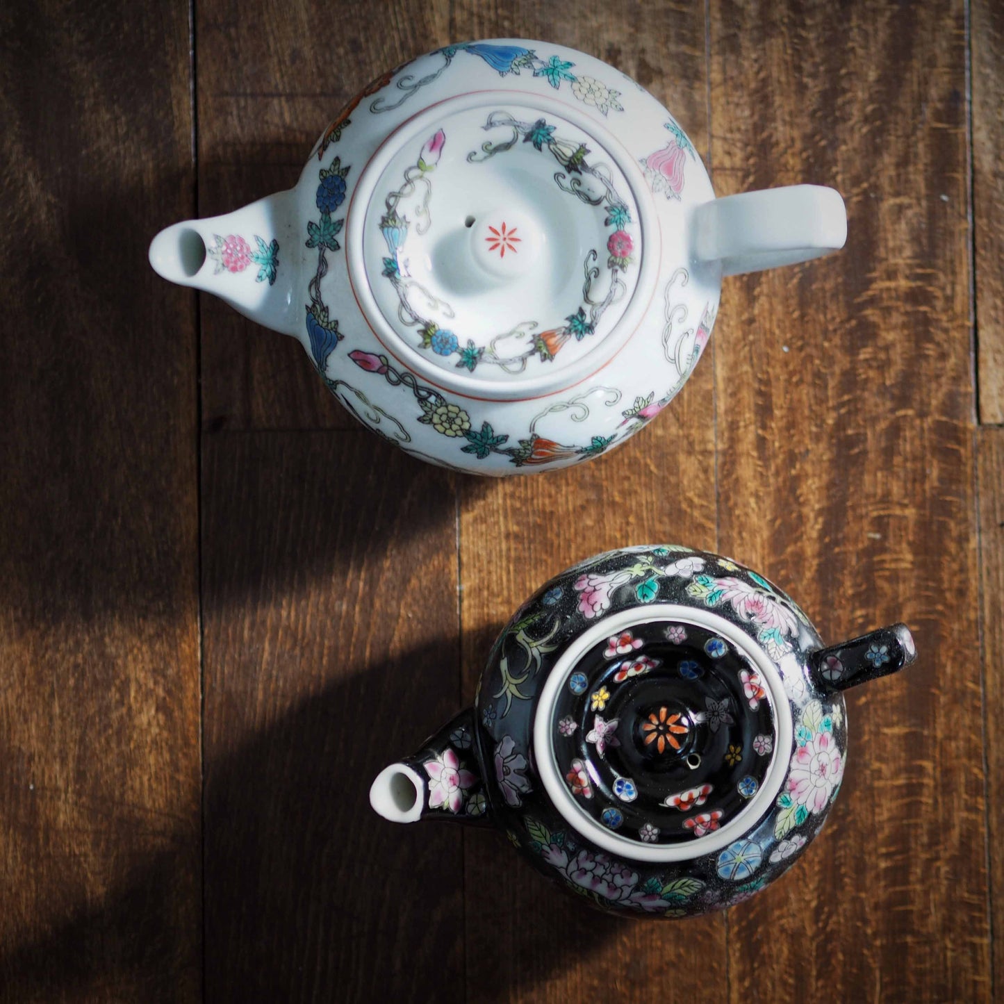 おおきめ シックな、まるい急須 景徳鎮