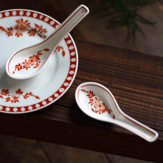 『レンゲとカトラリーレスト』ペニンシュラ