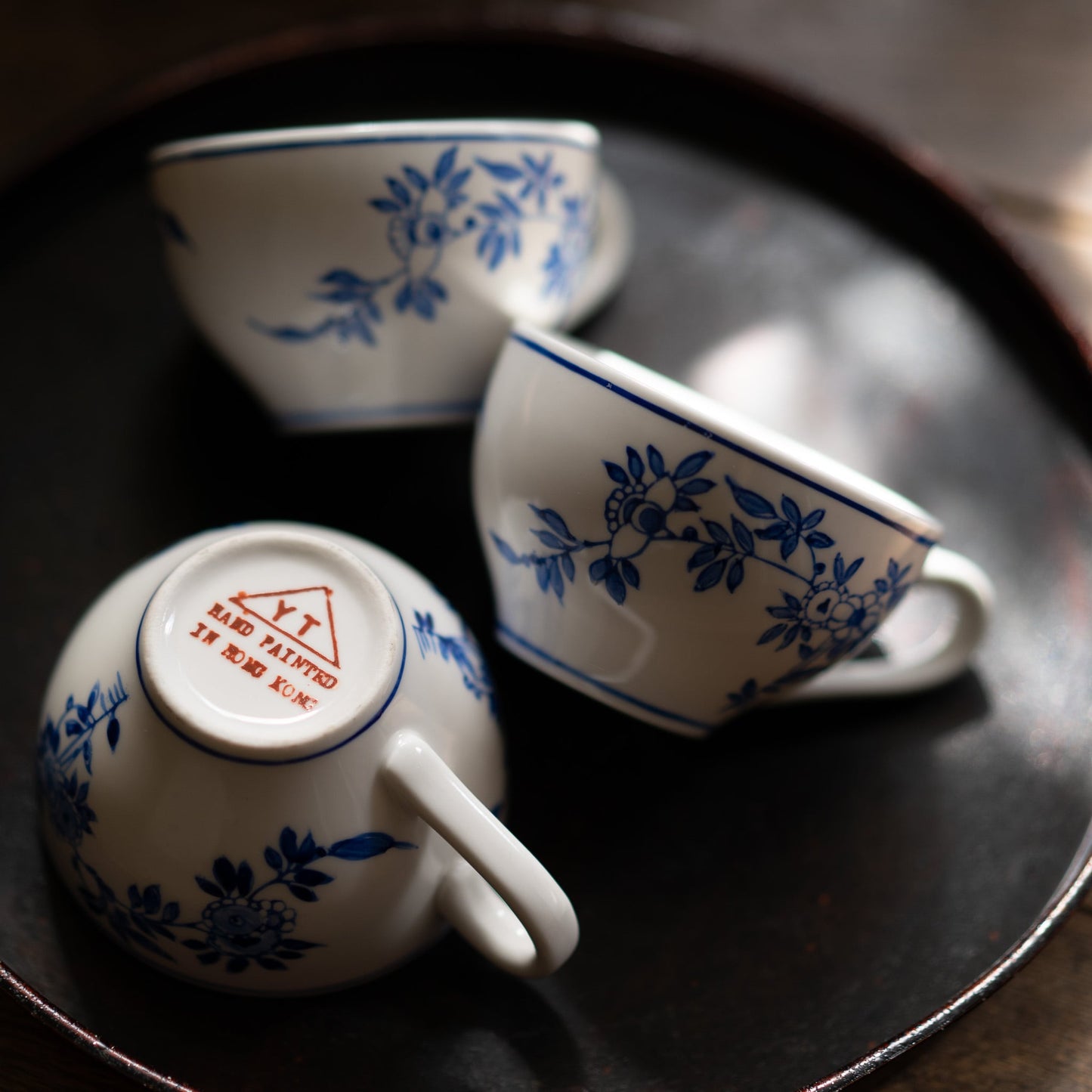 ペニンシュラ 手描きのティーカップS-ブルー