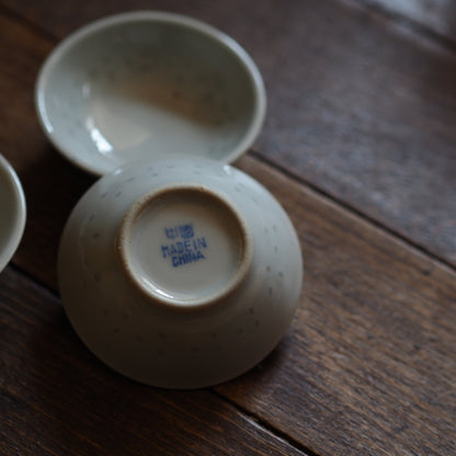 白い豆皿　景徳鎮ホタル