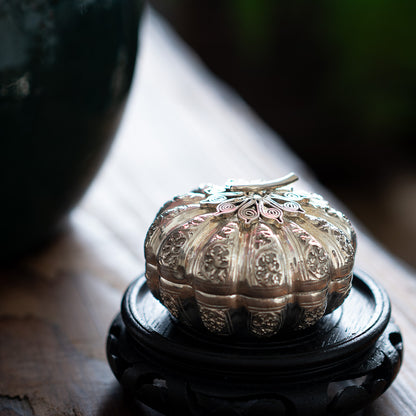 『パンプキン』シルバーオブジェ-カンボジア