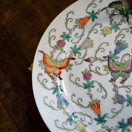 『白の丸皿23センチ』景徳鎮