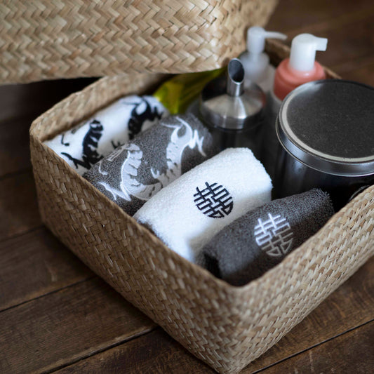 『刺繍のハンドタオル』Zest of ASIA