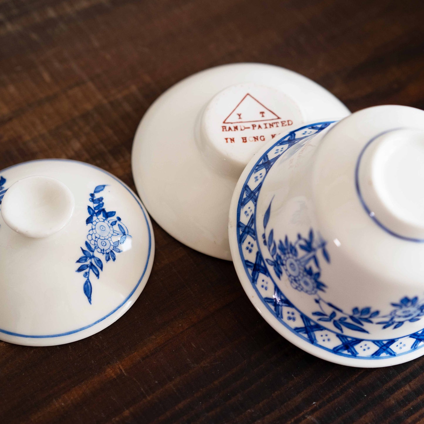 【未公開】手描きの蓋碗／おおきめサイズ　ペニンシュラ