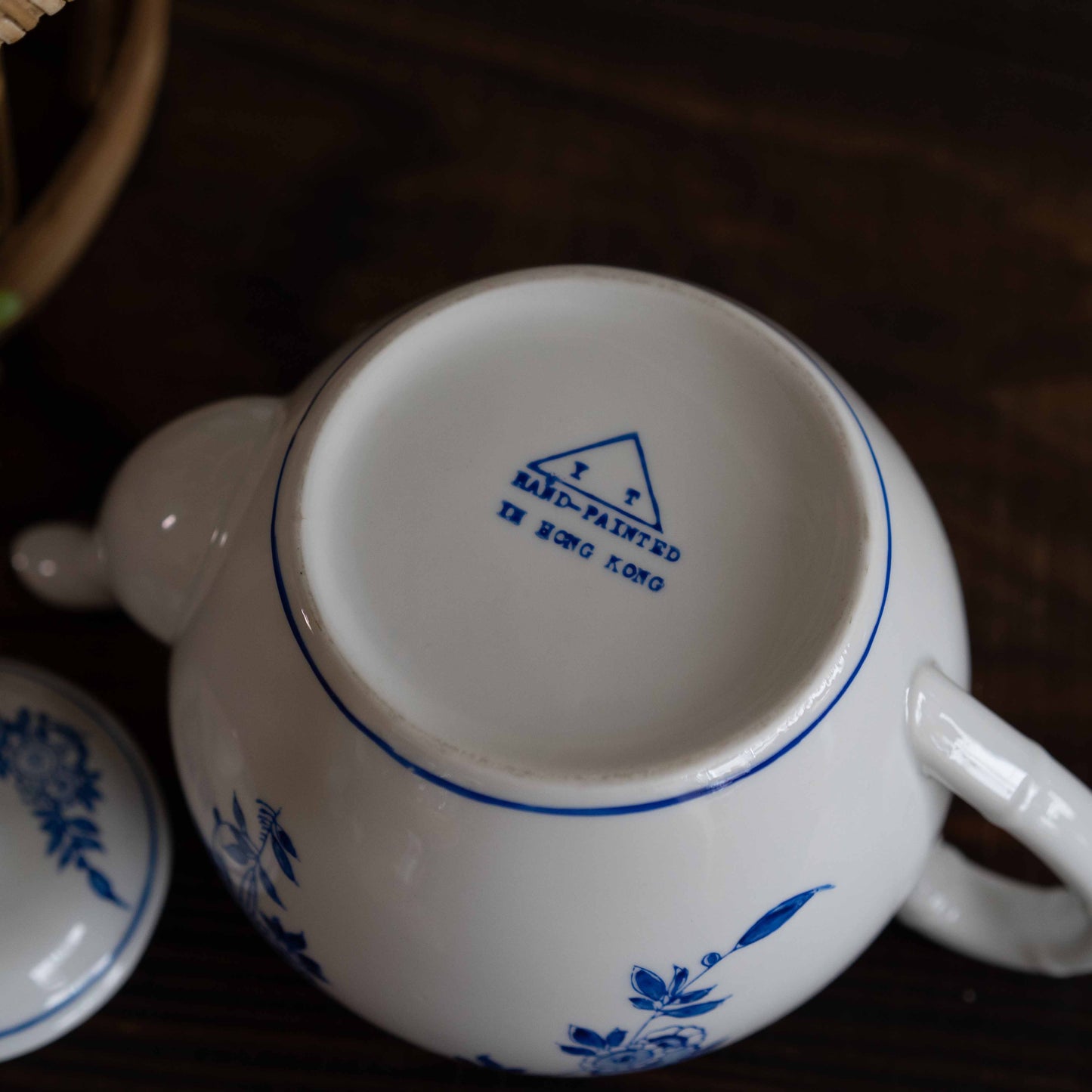 【非公開】手描きのポット　ペニンシュラ