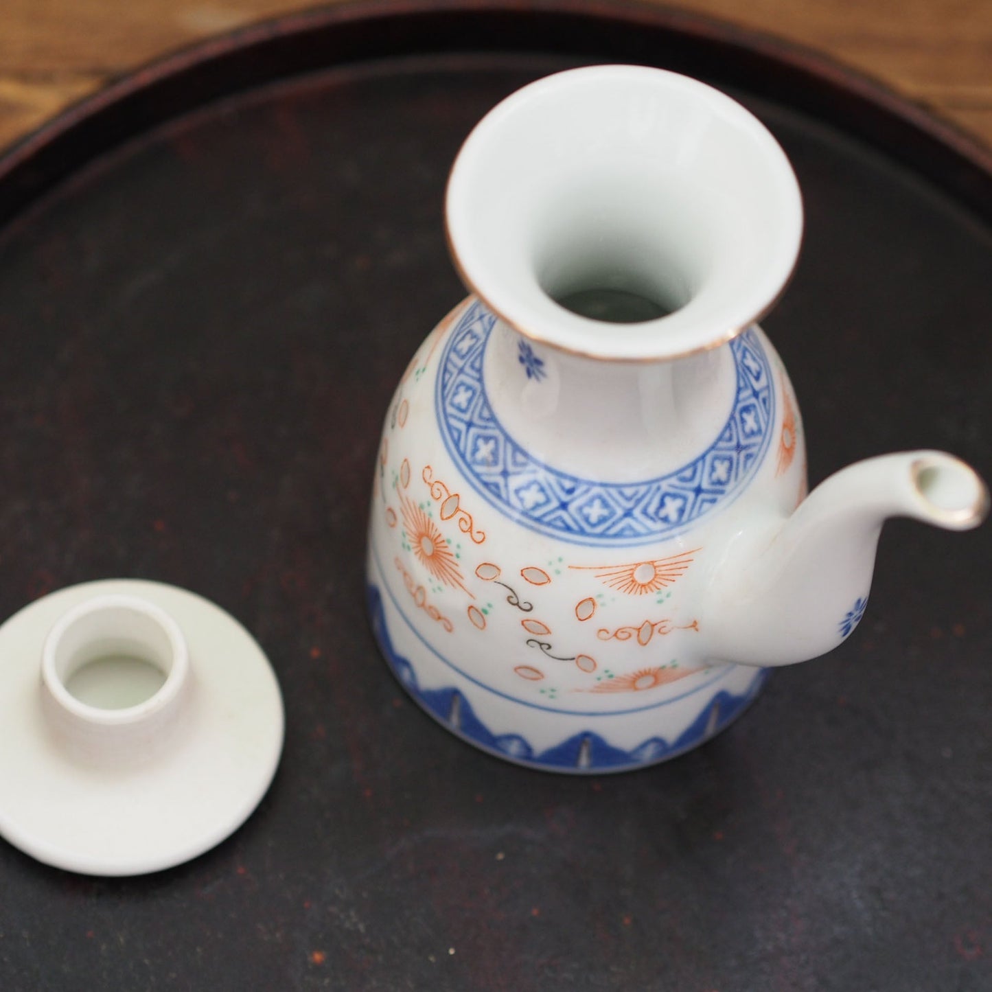 『醤油さし』景徳鎮ホタル金彩